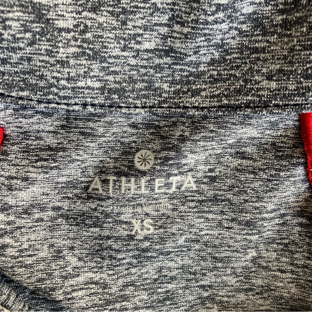Athleta Running Wild Half Zip Heather Gray Lightweight Pullover size XS - Picture 8 of 8